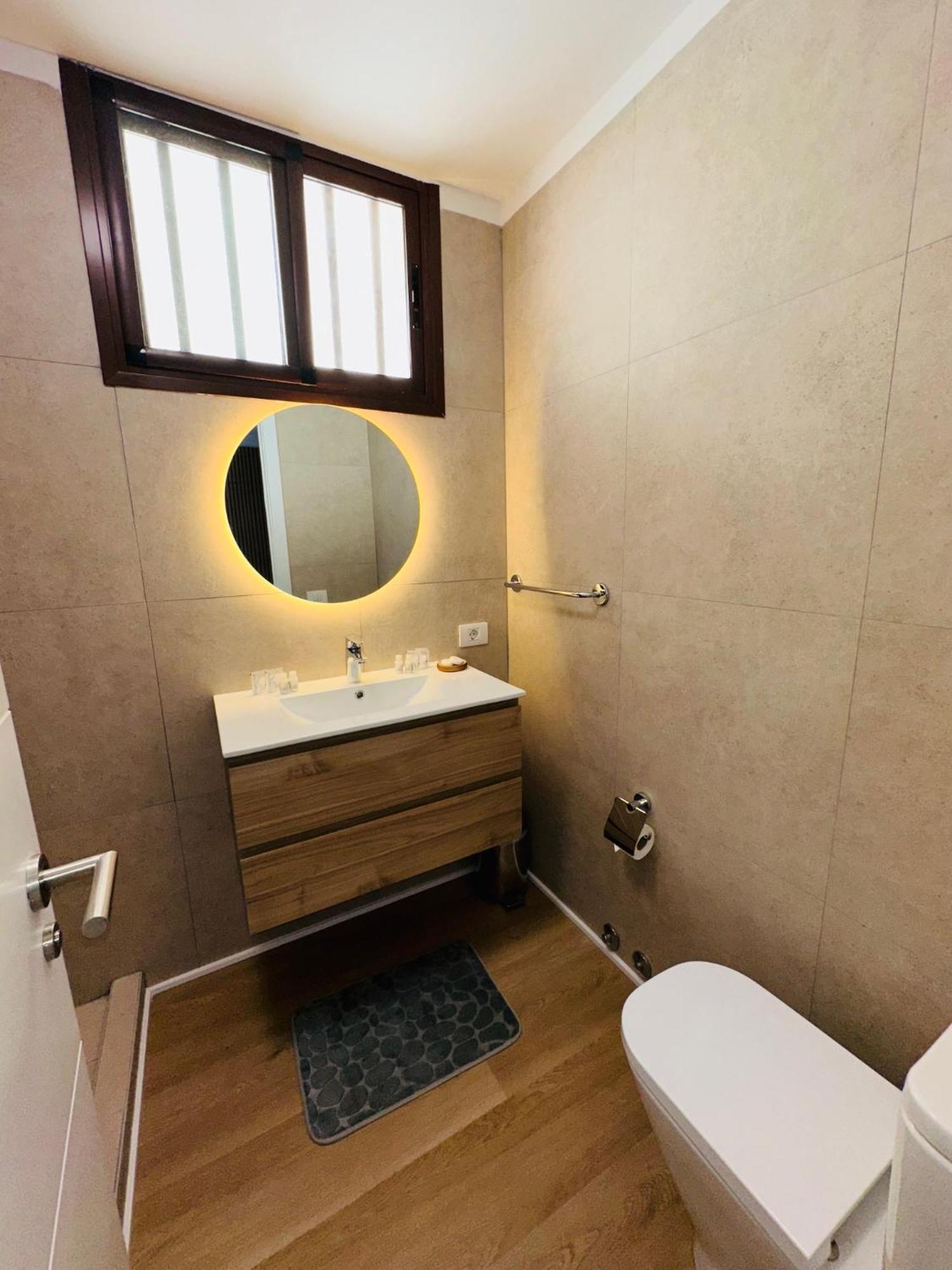 En Playa Las Vistas. Veramar. Free Parking, Pool! Los Cristianos  Extérieur photo